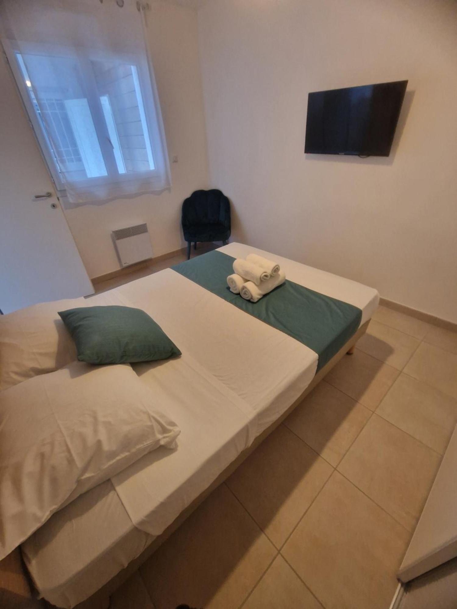 Residence Marina Di Bravone Linguizzetta Exterior foto